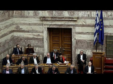 بالفيديو أليكسيس تسيبراس يدافع عن التدابير التقشفية الجديدة في اليونان