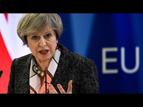 شاهد تيريزا ماي تحذر من الألعاب السياسية في الوقت الحالي