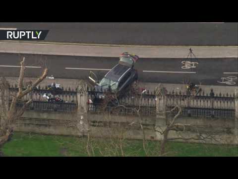 تصوير جوي للسيارة التي استخدمها منفذ هجوم لندن