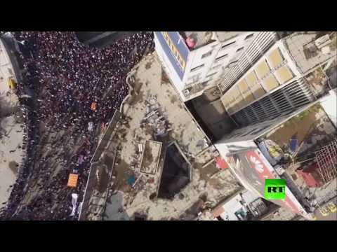 شاهد مظاهرات حاشدة لأنصار التيار الصدري في بغداد