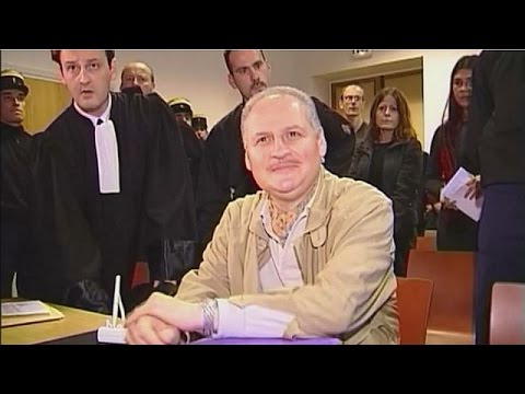 بالفيديو الادعاء العام يطالب بحُكم ثالث بالسجن المؤبّد في حق كارلوس