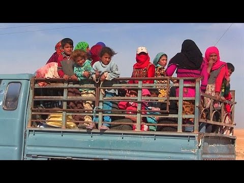 شاهد اشتباكات في محيط مدينة الطبقة