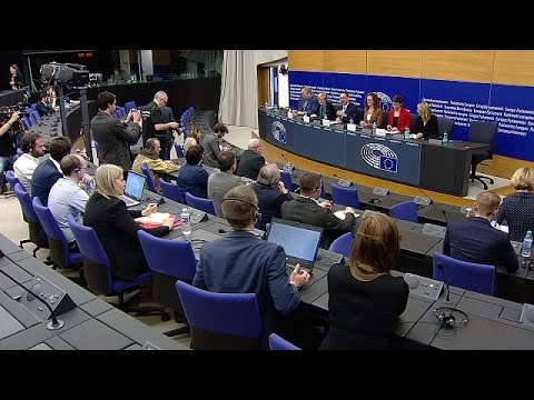 برلمانيون يستنكرون مشروع إقفال جامعة أوروبا في بودابست