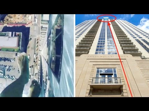 شاهد حمام سباحة معلق في نافذة على ارتفاع 42 طابقا