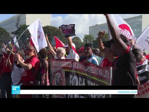 شاهد اشتباكات عنيفة بين الشرطة البرازيلية ومتظاهرين ضد النظام الحاكم