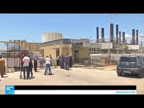 شاهد مصر ترسل شاحنات من الوقود إلى غزة