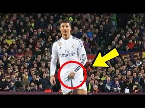 الأفعال الغريبة التي فعلها لاعبوا كرة القدم في الملاعب