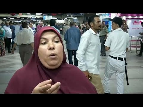 المصرية التي أخرست أوباما تدافع عن كشك الفتوى