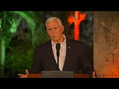 شاهد  الرئيس ترامب يدين النازيين الجدد وكو كلوكس كلان