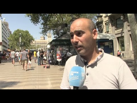شاهد بلجيكي من أصول مغربية يأتي من بروكسل ليتضامن مع ضحايا هجوم برشلونة