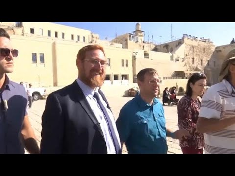 شاهد نائبان إسرائليان يقتحمان الأقصى مجدّدا بقرار من نتنياهو