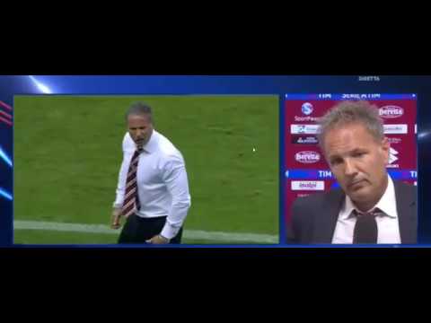 شاهد المدرب البلطجي يعتدي على مساعده ويعتذر للجمهور