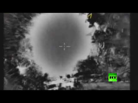 شاهد الطيران الحربي الروسي يقضي على مسلحين قرب حماة