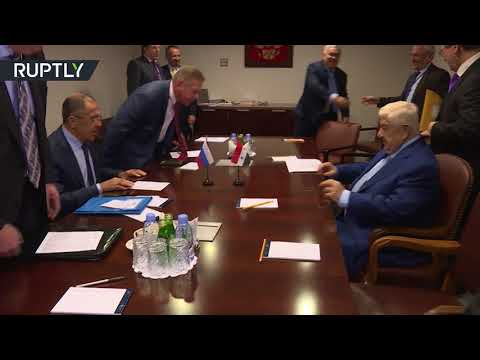 شاهد لقاء بين وزيري الخارجية الروسي سيرغي لافروف والسوري وليد المعلم