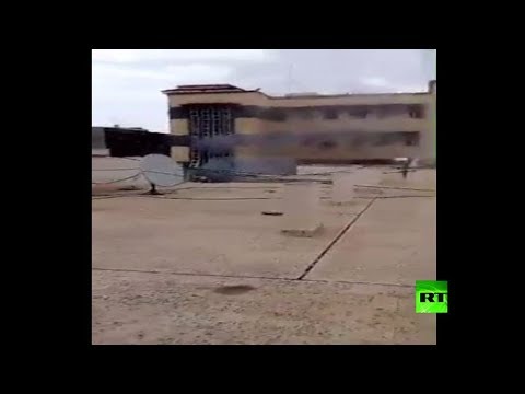 شاهد لحظة الهجوم الانتحاري على محاكم مصراتة
