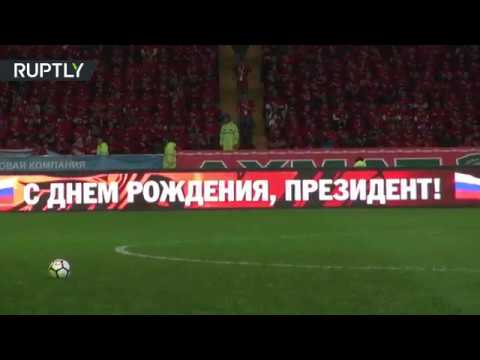 بالفيديو الساحر رونالدينيو يشارك في مباراة تكريمية لبوتين