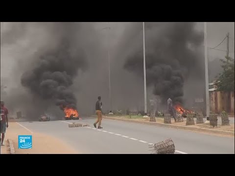 شاهد أعمال عنف في توغو وضحايا في المكان