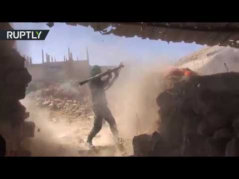 شاهد القوات الحكومية فرض سيطرته على حي الصناعة في دير الزور