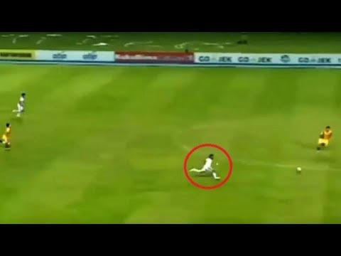 شاهد سرعة خارقة للاعب في الدوري الإندونيسي تنتهي بهدف رائع