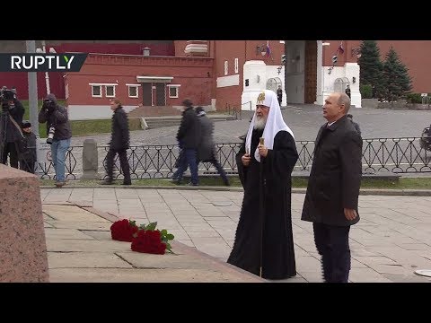 شاهد بوتين يشارك في احتفالات عيد الوحدة الشعبية