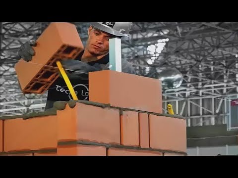 اسرع عمال بناء في العالم