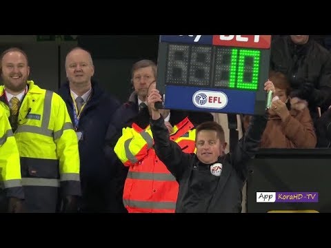 شاهد مشجع يتحول لحكم في دوري الدرجة الأولى الإنجليزي