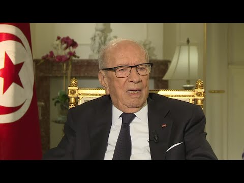 شاهد الرئيس السبسي ملتزم بإجراء الانتخابات البلدية