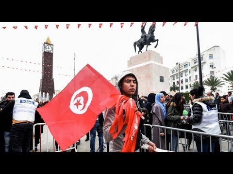 شاهد احتجاجات في سيدي بوزيد في الذكرى السابعة للثورة التونسية