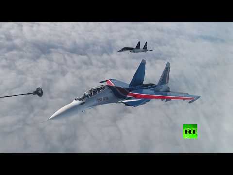 شاهد الطيران الروسي يتدرب على التزود بالوقود أثناء التحليق