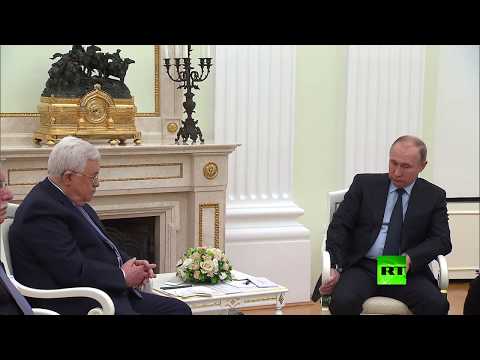 شاهد لحظة استقبال الرئيس بوتين لنظيره الفلسطيني محمود عباس في موسكو