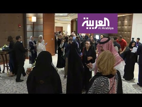 شاهد الرياض تستضيف أسبوع الموضة بمشاركة مصممين عالميين