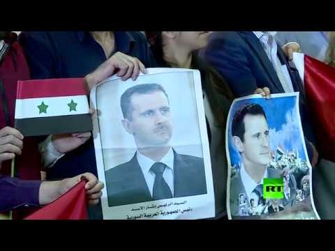 شاهد وقفة تضامنية للسفارة السورية في القاهرة