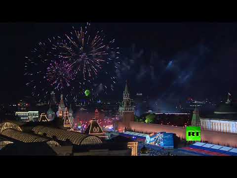 شاهدعرض رائع للألعاب النارية وسط موسكو