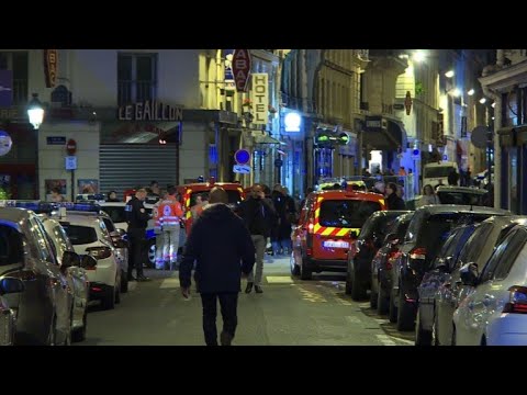 شاهد قتيل وأربعة جرحى في اعتداء وسط باريس تبناه داعش