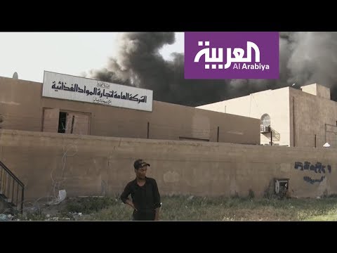 شاهد حريق يلتهم مخازن صناديق الاقتراع في العراق
