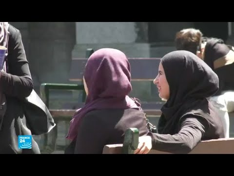 بالفيديو هولندا تمنع ارتداء النقاب