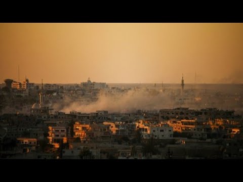 شاهداستمرار الغارات الجوية على درعا وفرار أكثر من 45 ألف شخص خلال أسبوع