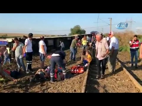 شاهد حادث خروج قطار عن مساره في تركيا