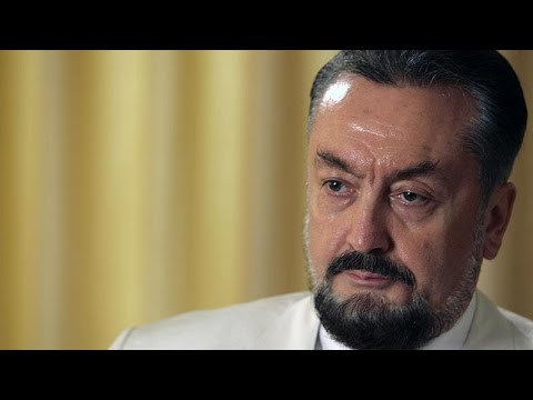 شاهد تركيا تعتقل الداعية الإسلامي المثير للجدل عنان أوكطار