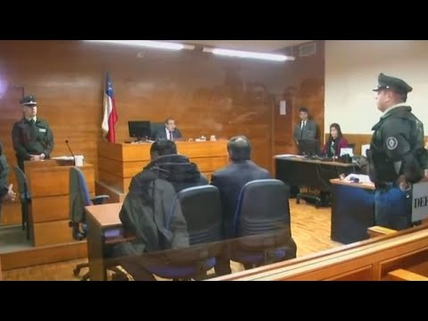 الشرطة التشيلية تداهم مكاتب أساقفة