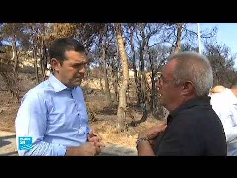 شاهد جولة تفقدية لرئيس الحكومة اليونانية للقريتين المنكوبتين جراء الحريق