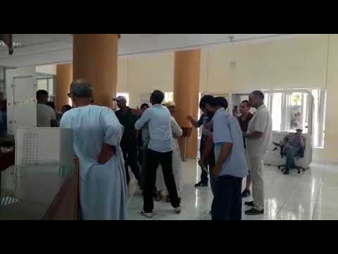 شاهد ازدحام في البنك المركزي في مدينة القنيطرة