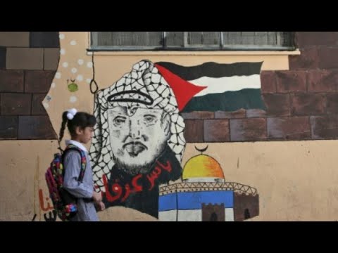 شاهد رد فعل الشارع الفلسطيني بقرار واشنطن وقف تمويل الأونروا