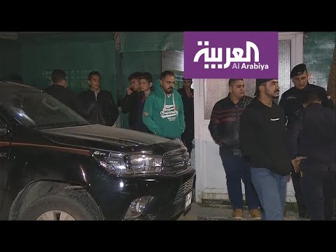 شاهدتجمّع أهالي طلاب حادثة البحرالميت أمام مدرستهم