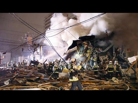 شاهد انفجار يتسبب في هدم مبنى في مدينة سابورو اليابانية