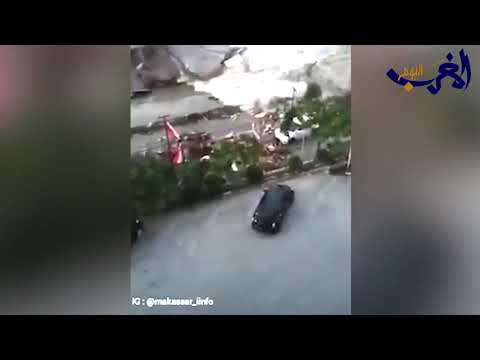 شاهد  مقتل 62 شخصاً وجرح مئات آخرين جراء تسونامي ضرب