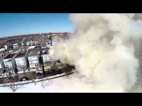 طائرة دون طيار ترصد حريقًا ضخمًا