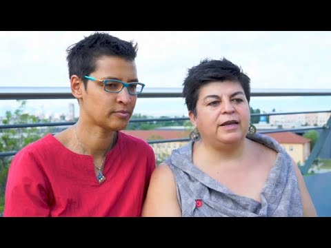 شاهد محكمة في بلغاريا تعترف بـالزواج المثلي