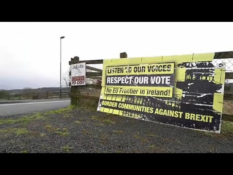 ستيفن باركلي يوقع وثيقة إلغاء سريان قوانين الاتحاد الأوروبي في بريطانيا