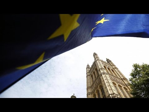 الملكة إليزابيث توافق على تعليق عمل البرلمان